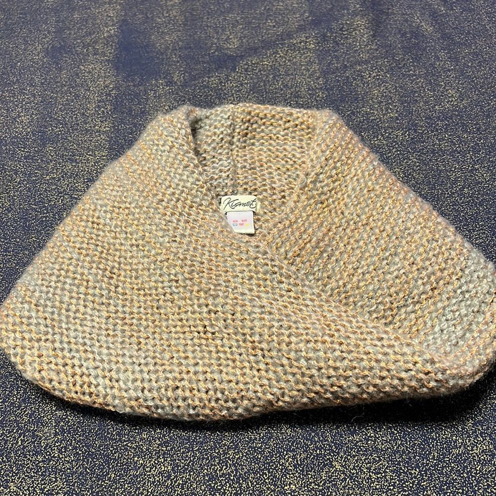 Grey and Gold Infinity knit Kismet Scarf